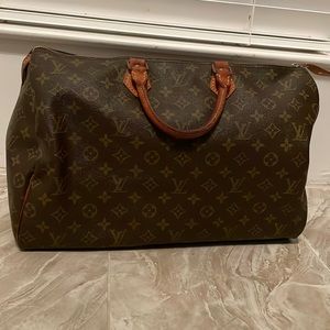 Louis Vuitton Speedy 40